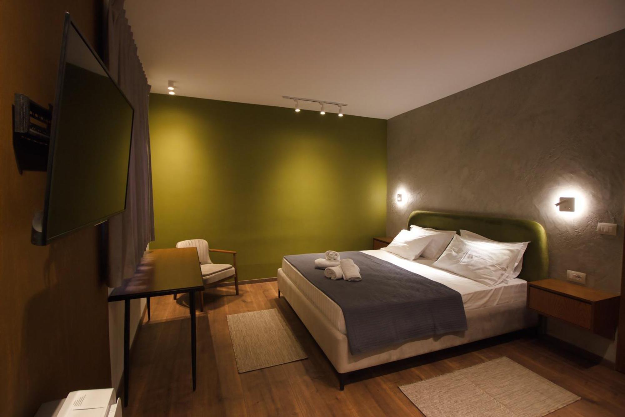Castlefront Villa Gjirokaster Ngoại thất bức ảnh