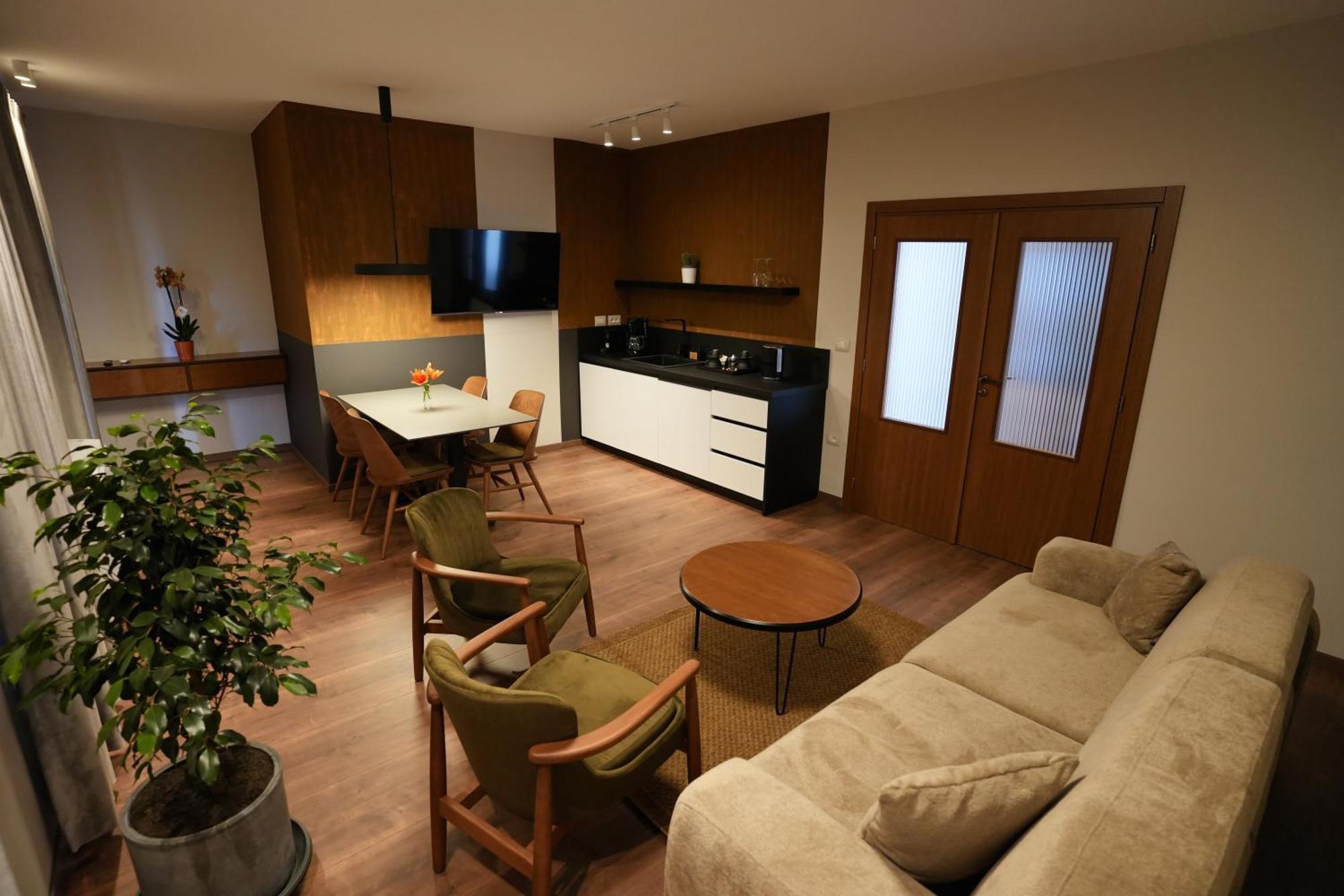 Castlefront Villa Gjirokaster Ngoại thất bức ảnh