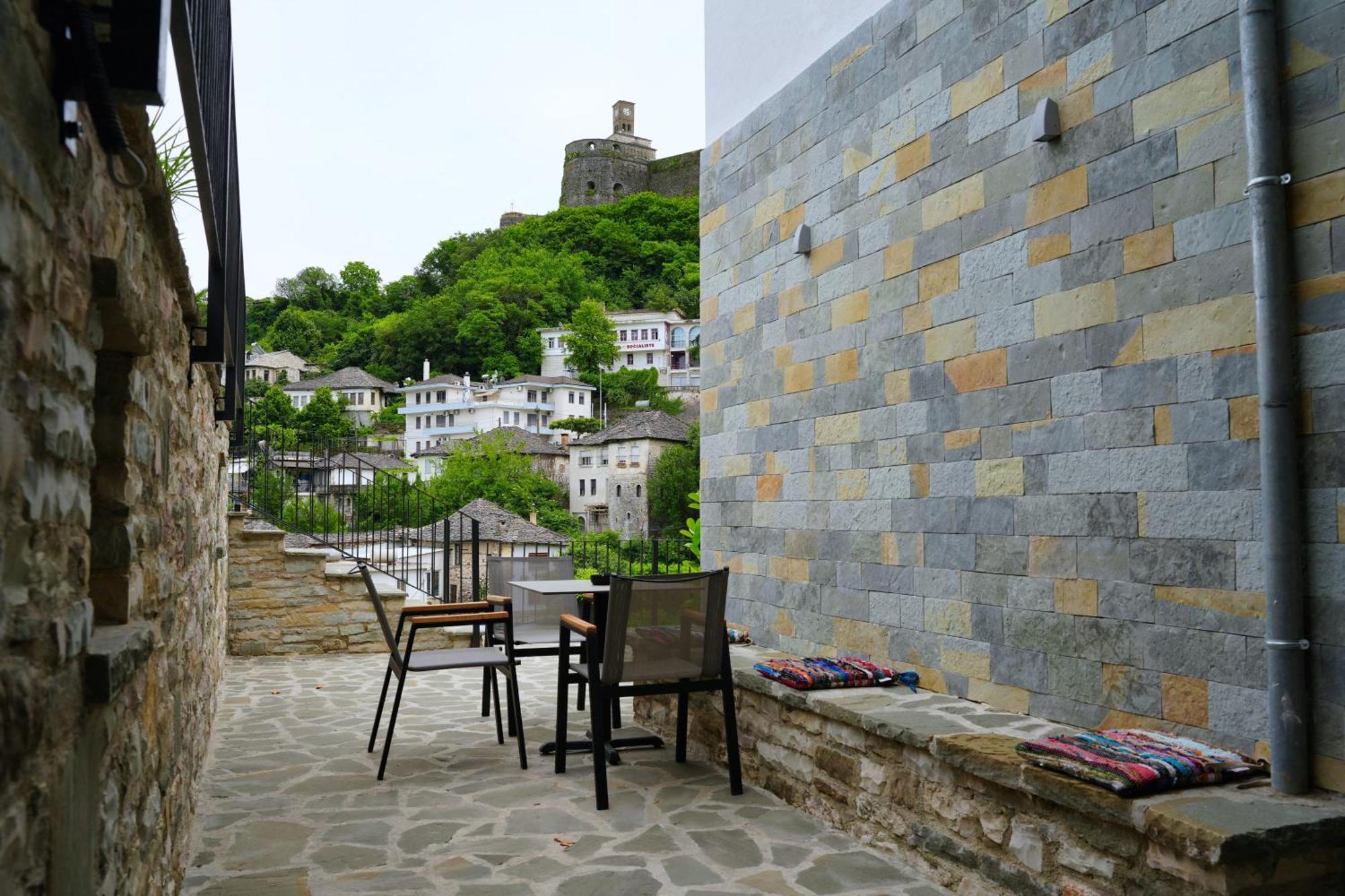 Castlefront Villa Gjirokaster Ngoại thất bức ảnh