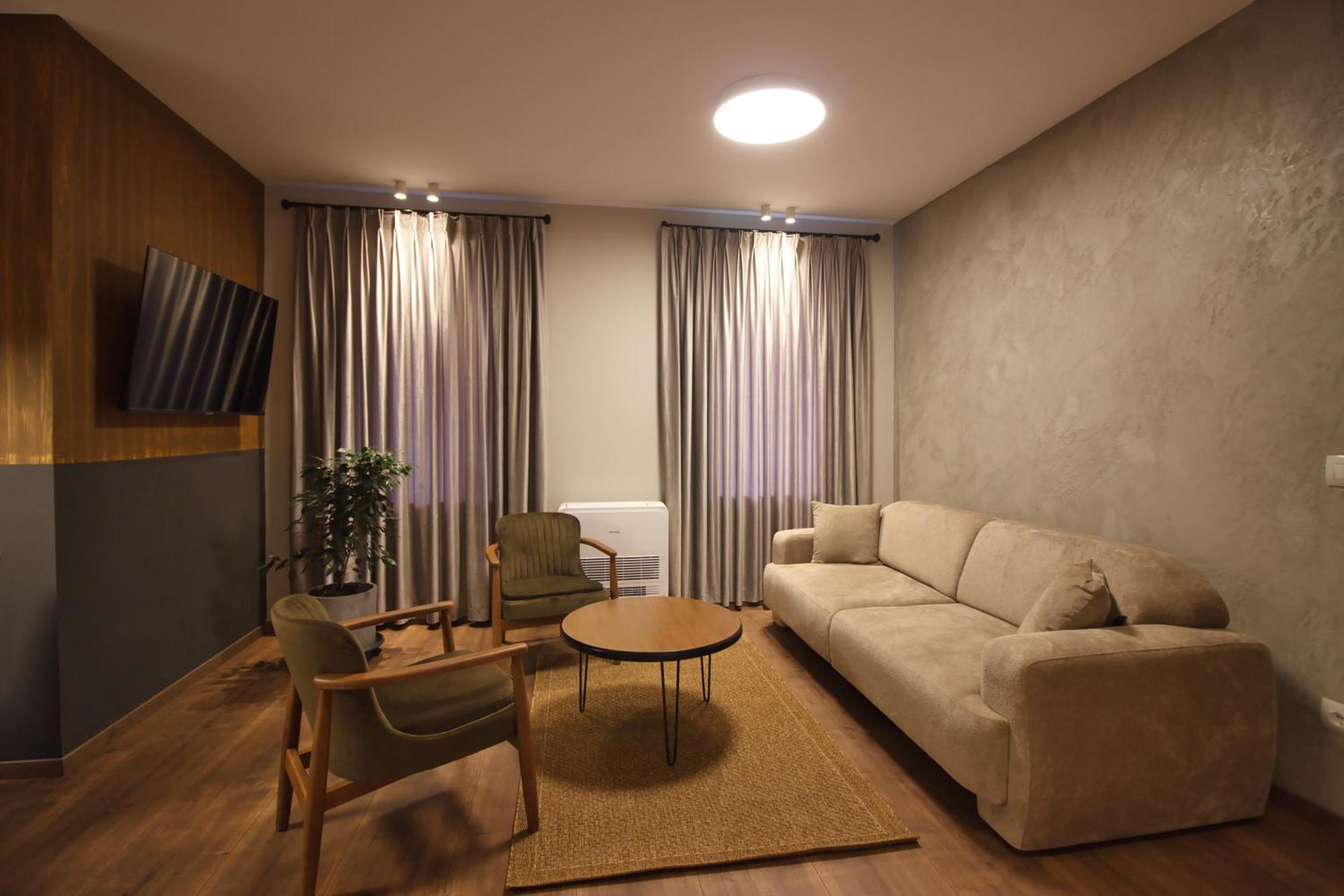 Castlefront Villa Gjirokaster Ngoại thất bức ảnh