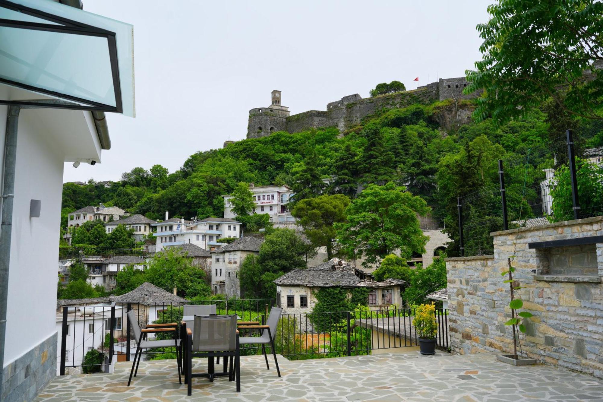 Castlefront Villa Gjirokaster Ngoại thất bức ảnh