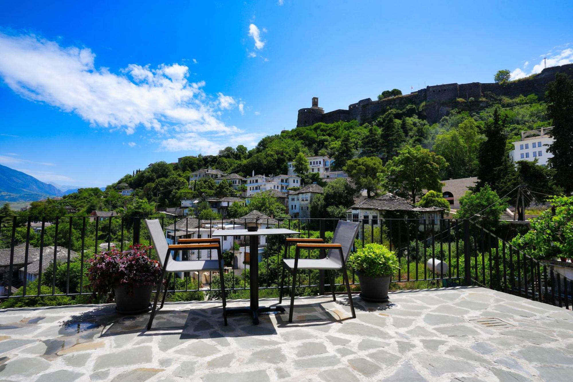 Castlefront Villa Gjirokaster Ngoại thất bức ảnh