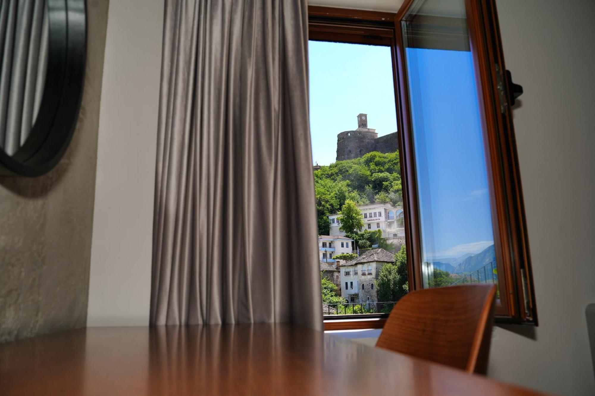 Castlefront Villa Gjirokaster Ngoại thất bức ảnh
