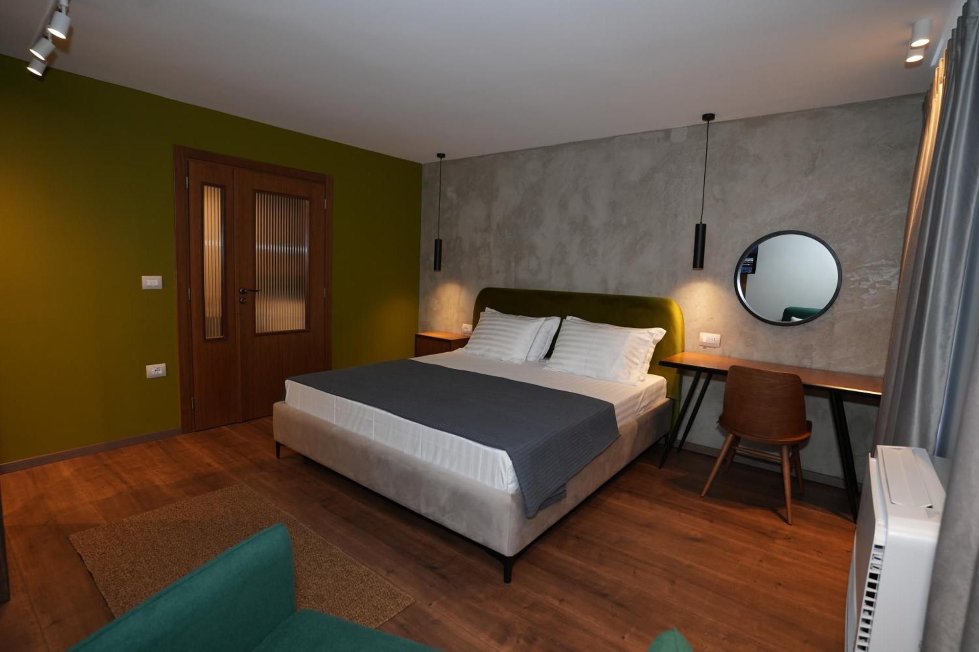Castlefront Villa Gjirokaster Ngoại thất bức ảnh
