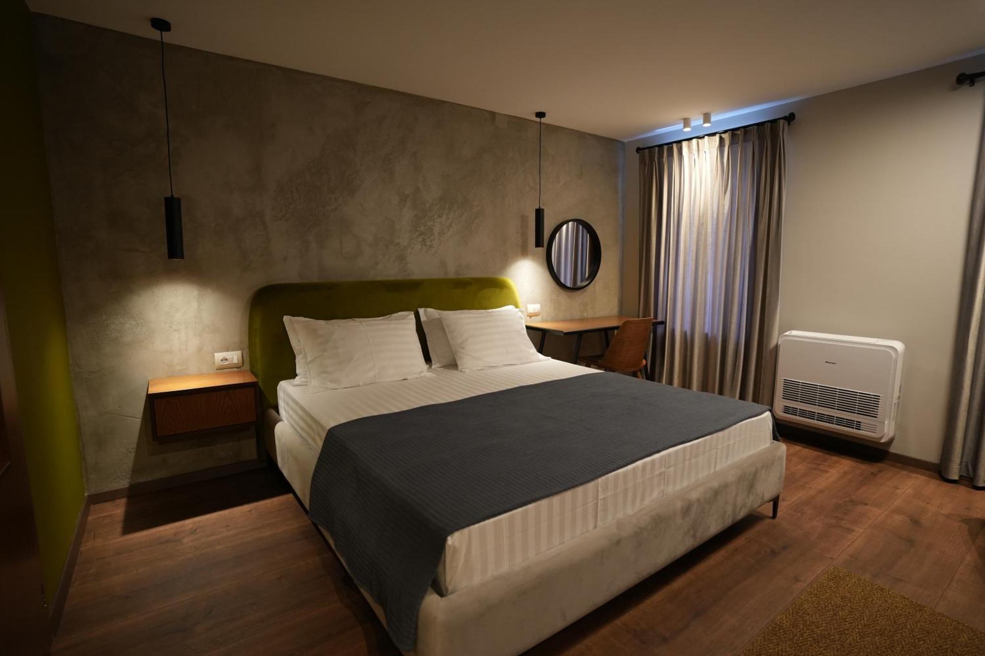 Castlefront Villa Gjirokaster Ngoại thất bức ảnh